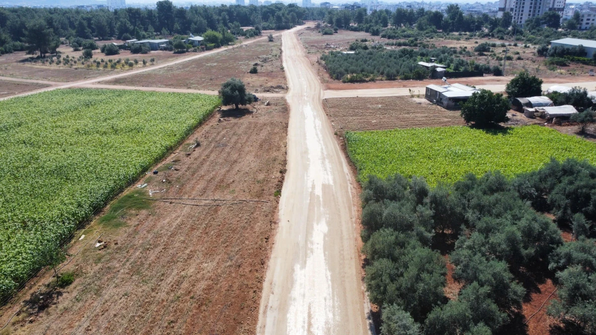 Kepez'de 5 bin 170 metrelik yol yenilendi