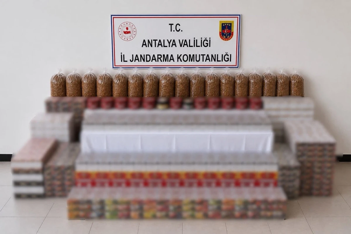 Antalya Manavgat'ta uyuşturucu ve silah operasyonu! 18 ş&uuml;pheli yakalandı