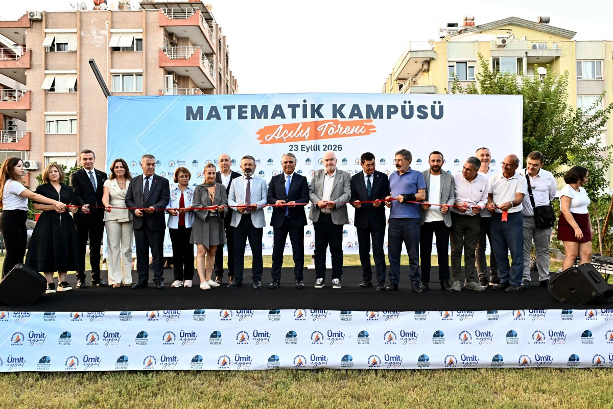 Antalya Muratpaşa&rsquo;da Matematik Kamp&uuml;s&uuml; a&ccedil;ıldı
