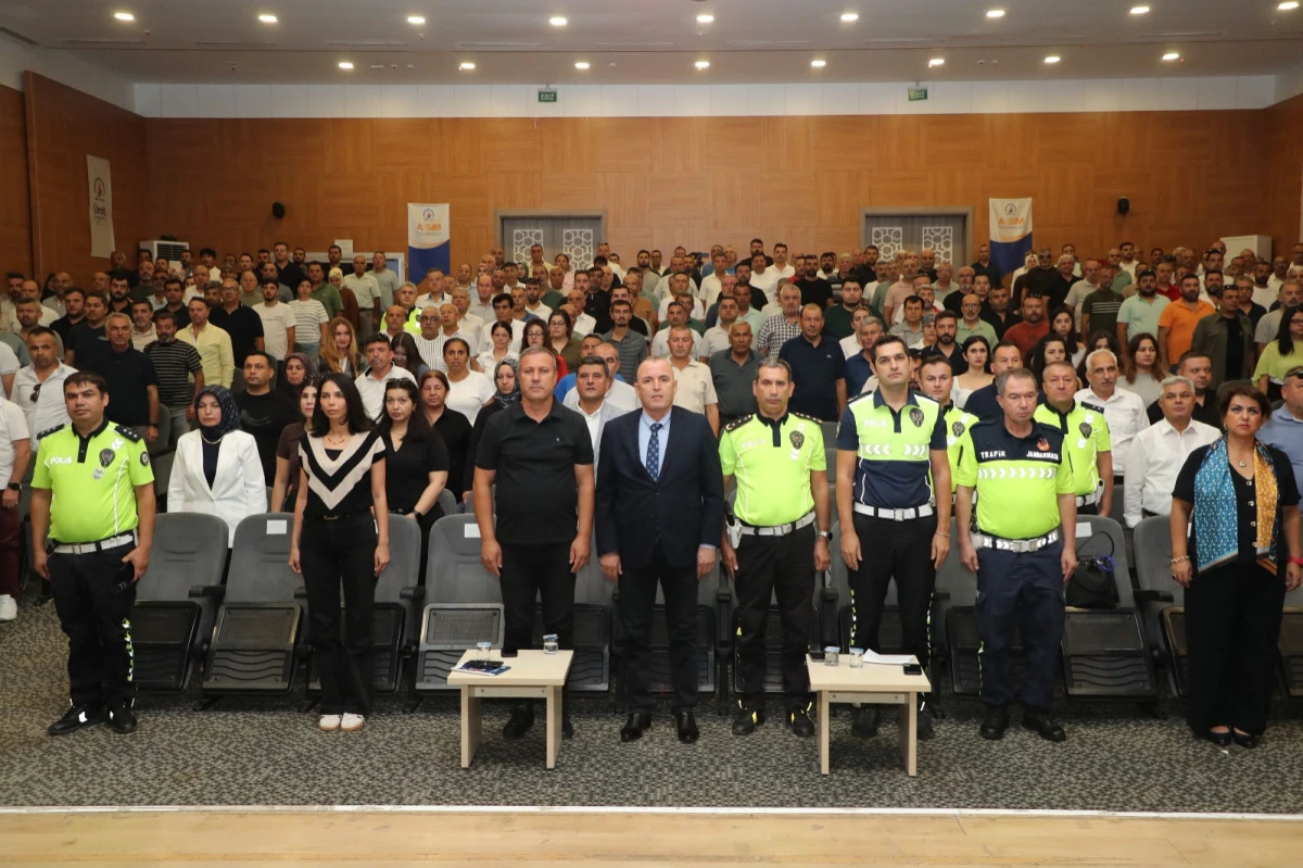 Antalya'da servis personeline g&uuml;venlik eğitimi verildi