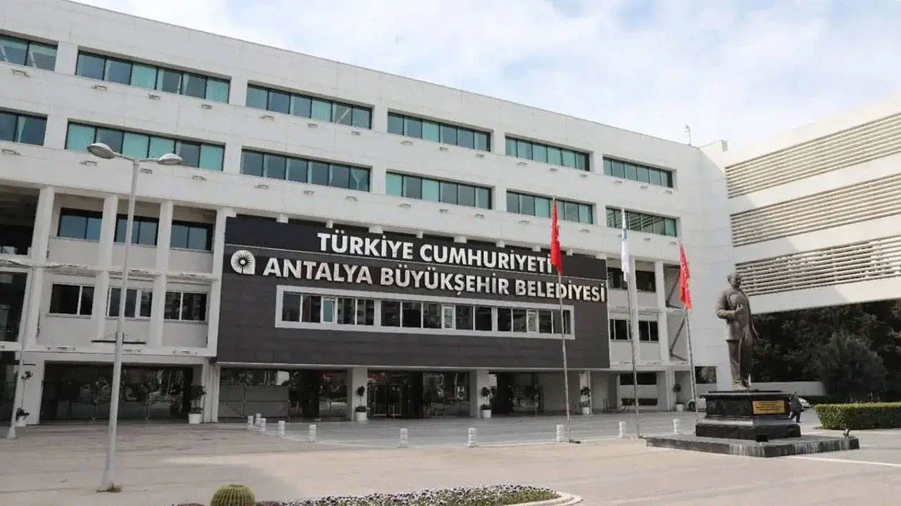 B&uuml;y&uuml;kşehir'den Altıntaş'taki imar iddialarına yanıt! Hukuka aykırı mı?