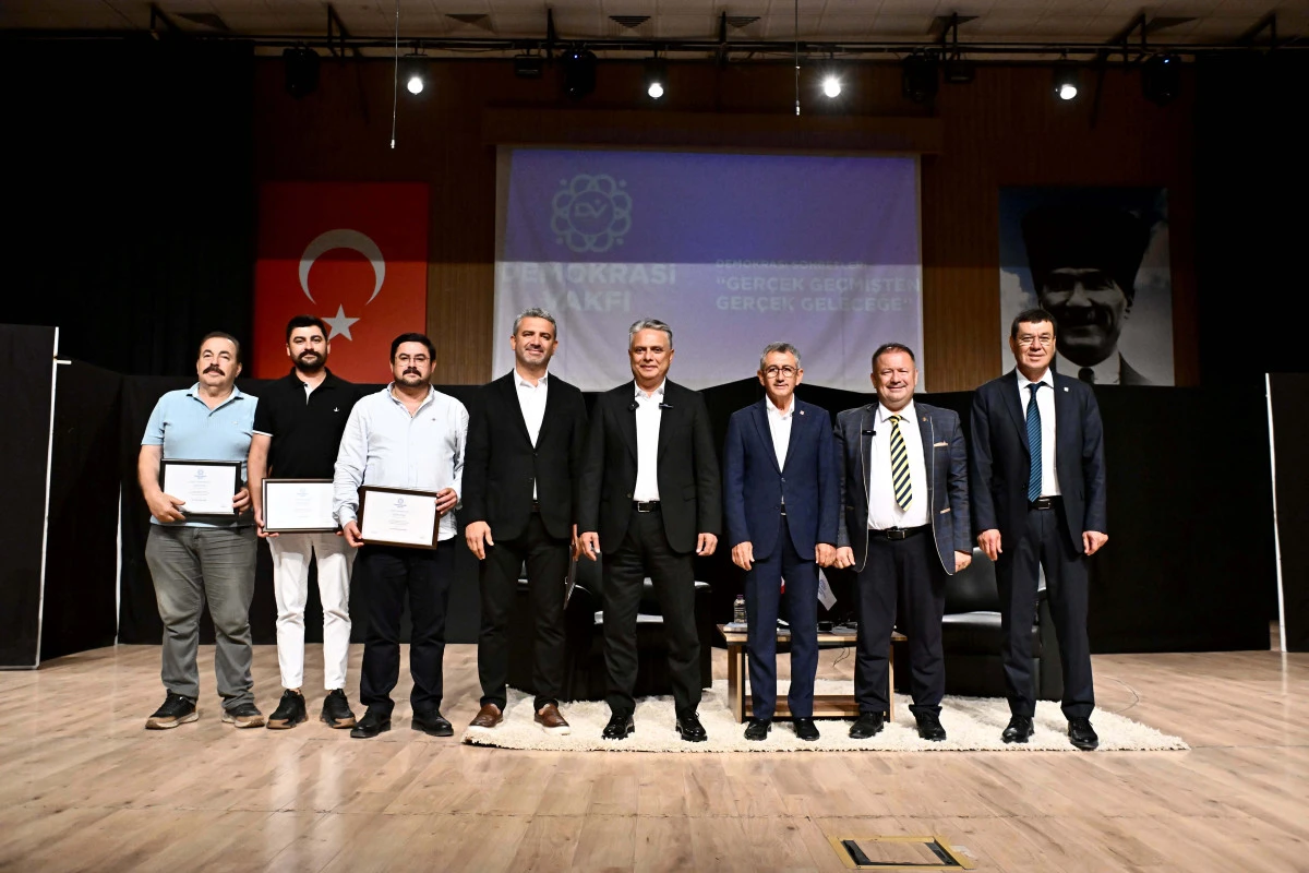 Muratpaşa Belediye Başkanı Uysal: Geleceği birlikte planlamalıyız