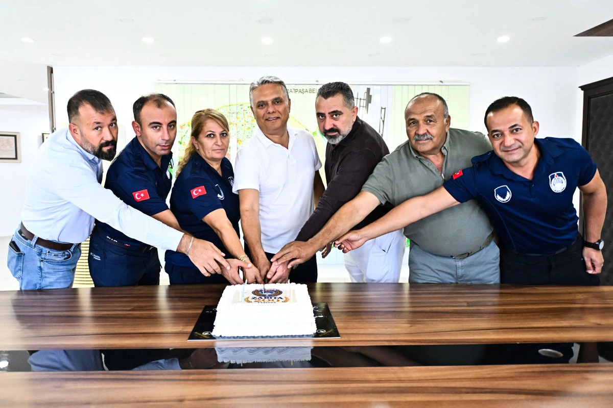 Muratpaşa Belediye Başkanı Uysal, Zabıta Haftası'nı kutladı